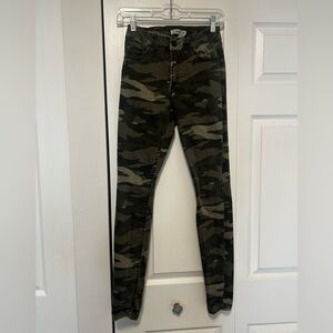 Refuge Camouflage Skinny Jeans